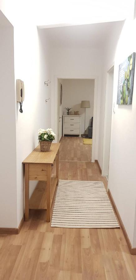Top Appartement Fuer Business-Wohnen-Urlaub Wiener Neustadt Exterior photo